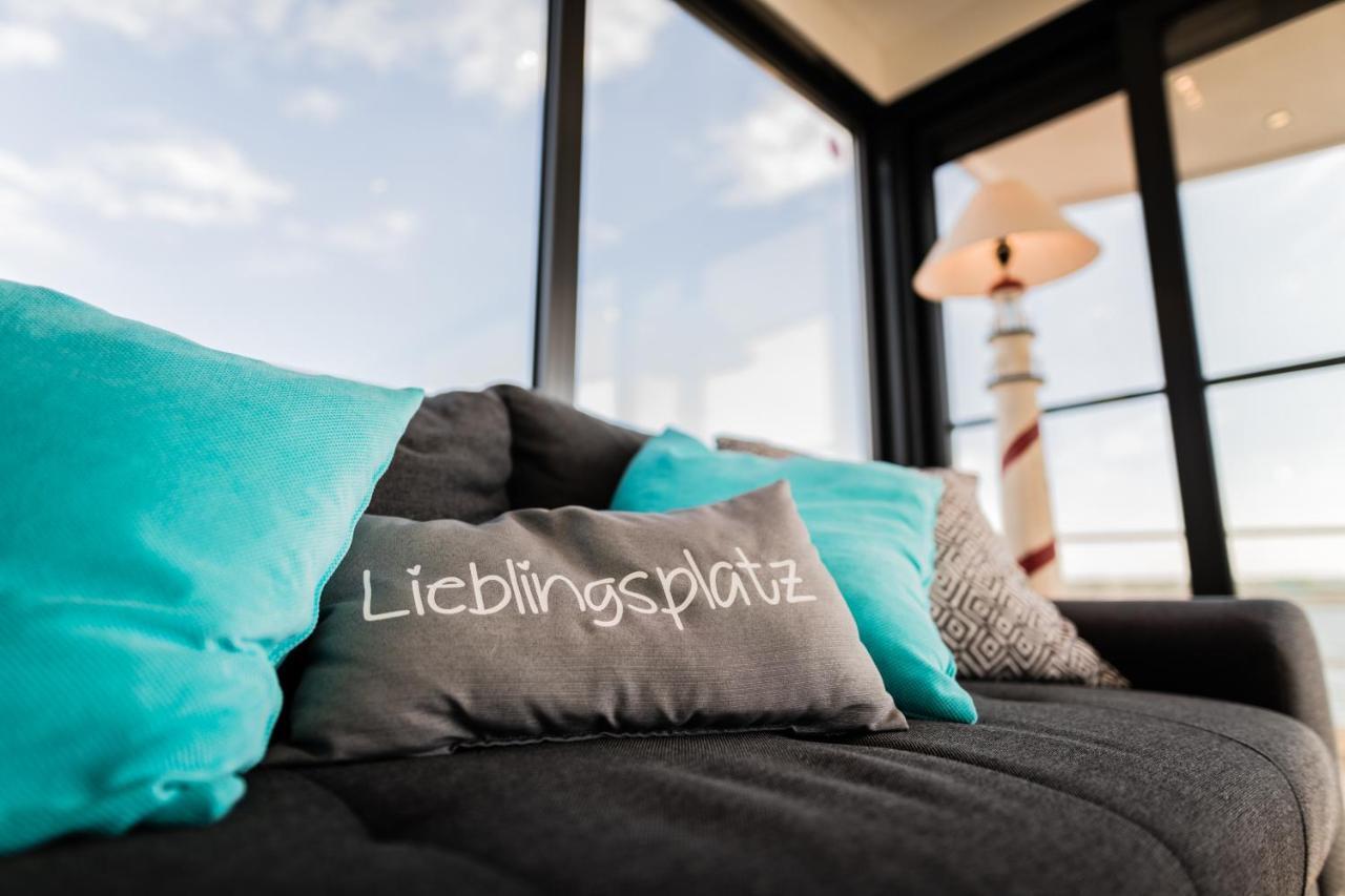 Hausboote Und Ferienhaeuser Marina Muecheln Mucheln Экстерьер фото